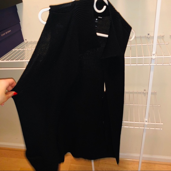 Aqua for Bloomingdale’s open knit vest - Picture 2 of 4